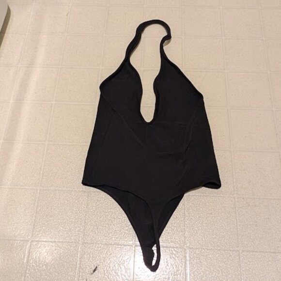 Ladies Express Black Sleeveless Deep V Halter Top Leotard Bodysuit Size S - Picture 2 of 3